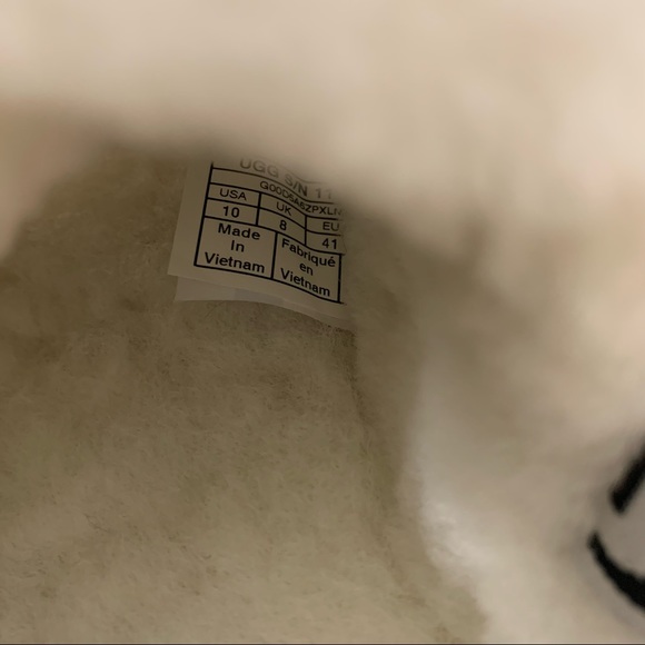 Women's UGG Disco Slide White Sheepskin - Picture 13 of 14